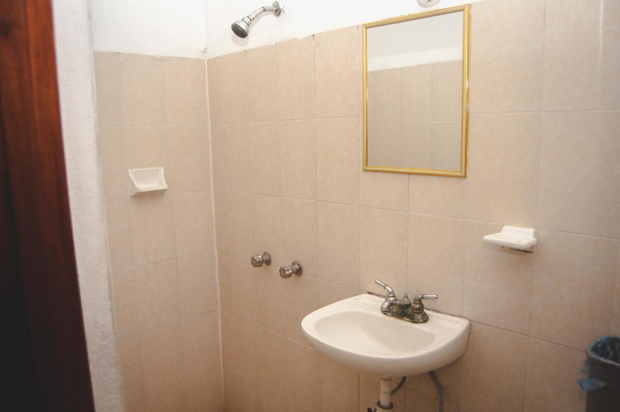 Hotel Y Restaurante El Texano タマソポ エクステリア 写真