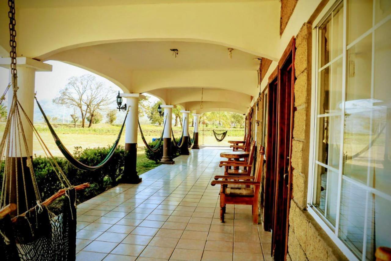Hotel Y Restaurante El Texano タマソポ エクステリア 写真